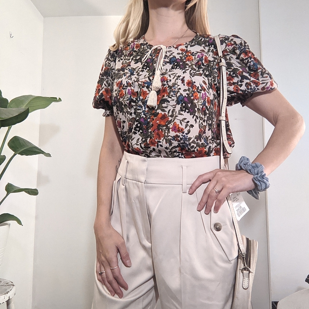 NWOT Floral shirt Eclair